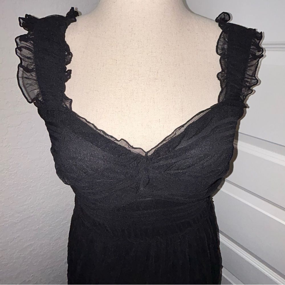 New, Max Studio Ruffle Layer Mesh Sleeveless Midi Dress - Picture 2 of 12
